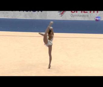 Gimnasia rítmica. Cto Europa 2013. Competición por equipos. Margarita Mamun (pelota)
